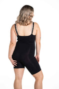 Load image into Gallery viewer, Emana Body Braless Medium Shorts