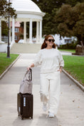 Load image into Gallery viewer, Ease Long Pants - Ivory
